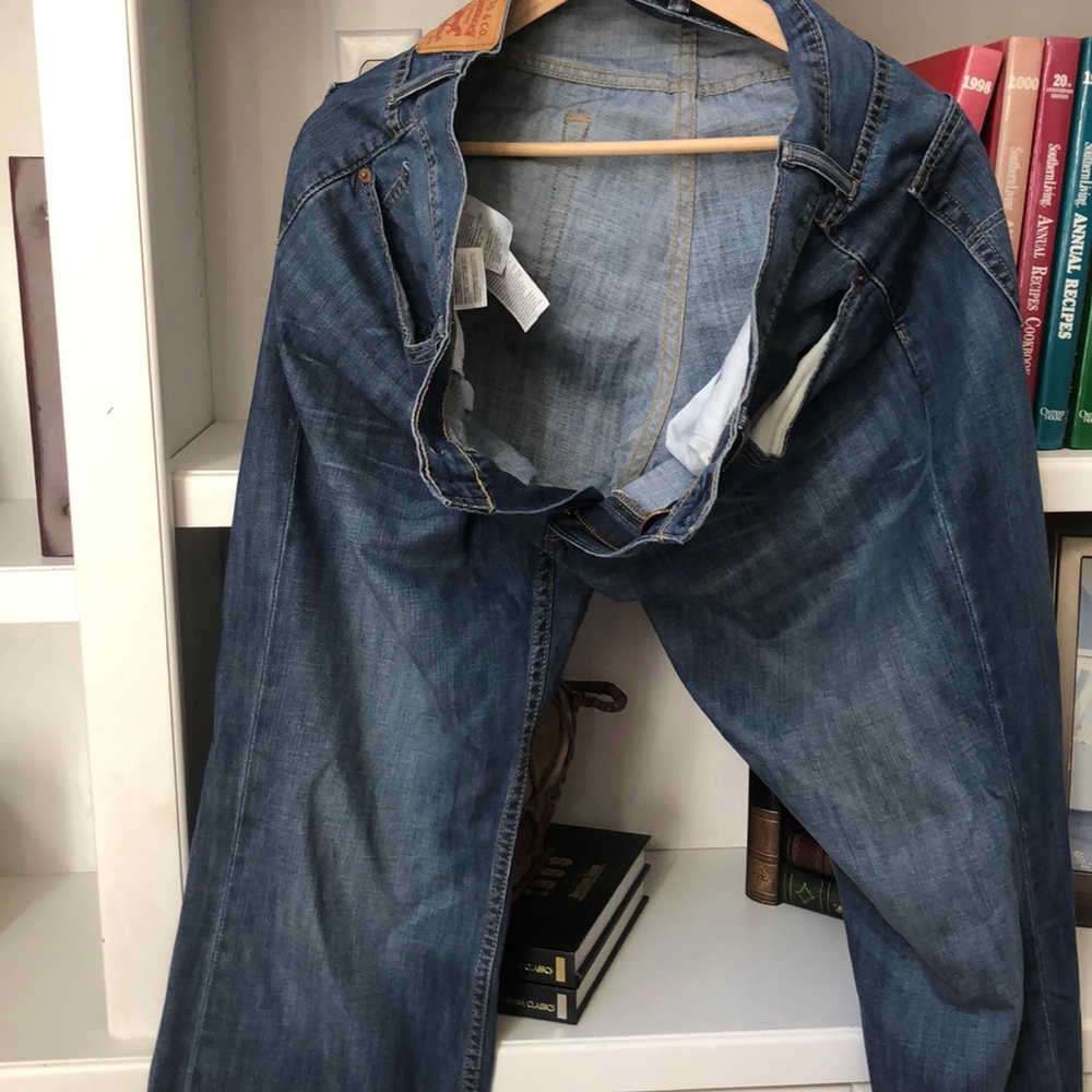Levi jeans 34x32